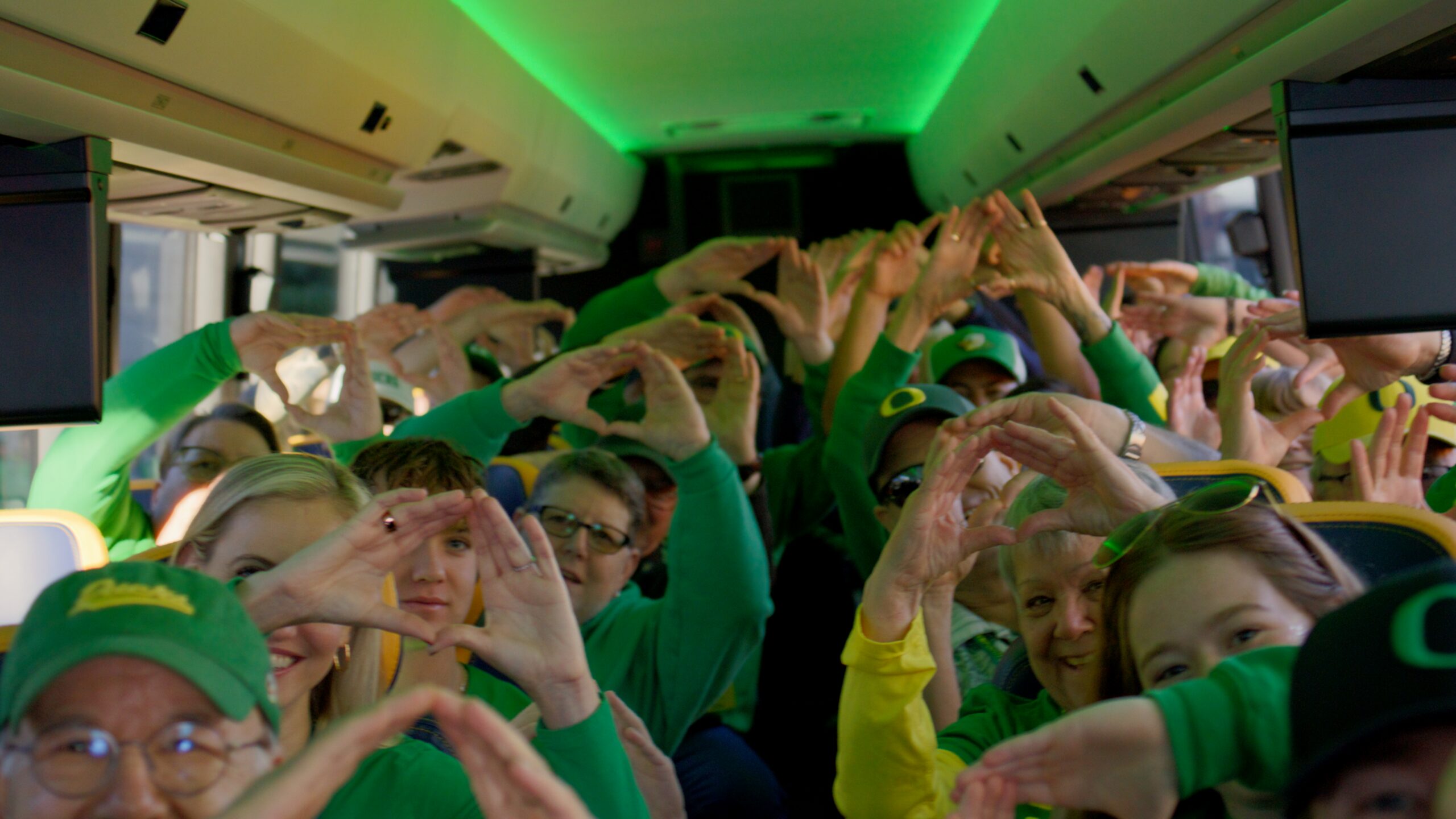 Experience Fan Travel with the UO Alumni Association